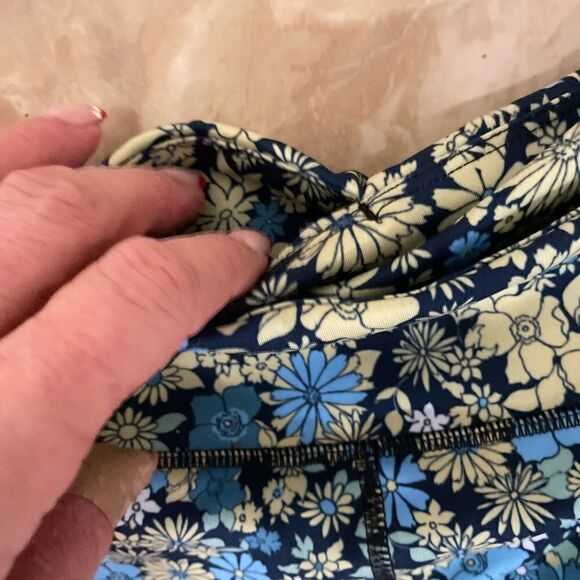 New FREE PEOPLE MOVEMENT
FP Floral Flower Daisy Navy yellow size M - Picture 5 of 6